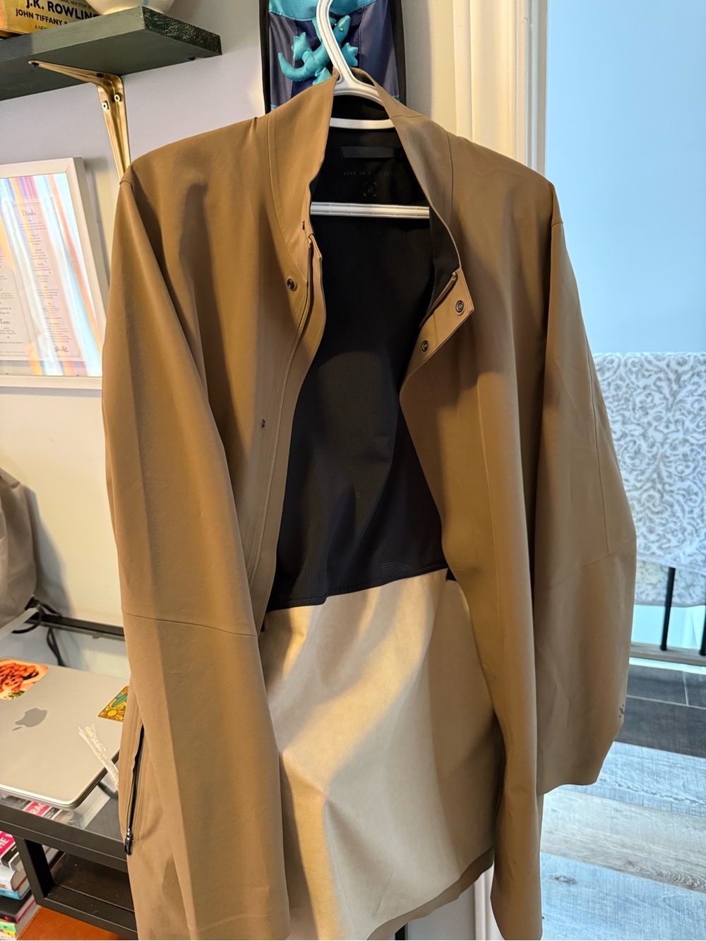 Lululemon men’s trench raincoat